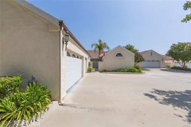 Building Photo - 1802 Prince Albert Dr