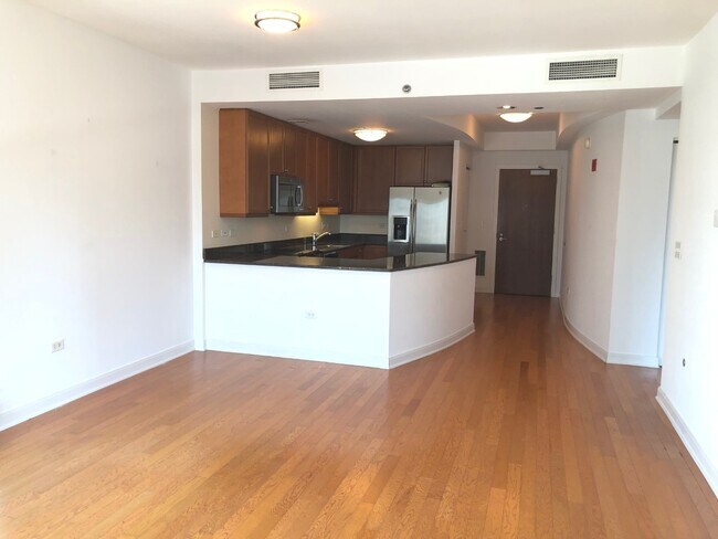 Building Photo - 130 N Garland Ct