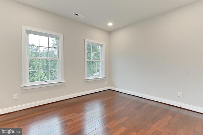 Building Photo - 6526 Dearborn Dr