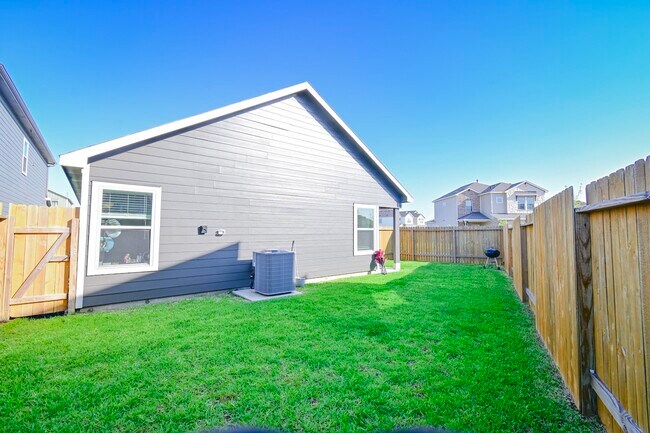 Building Photo - 21534 Cypress Trellis Dr