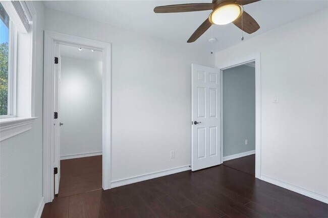 Building Photo - 7831 Saddle Run