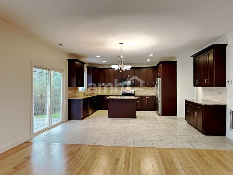 Building Photo - 5823 Parkstone Drive