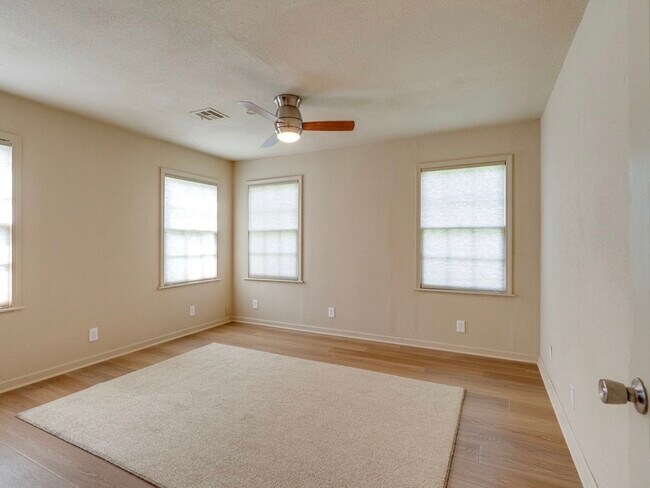 Building Photo - 1031 S Stockton Ave