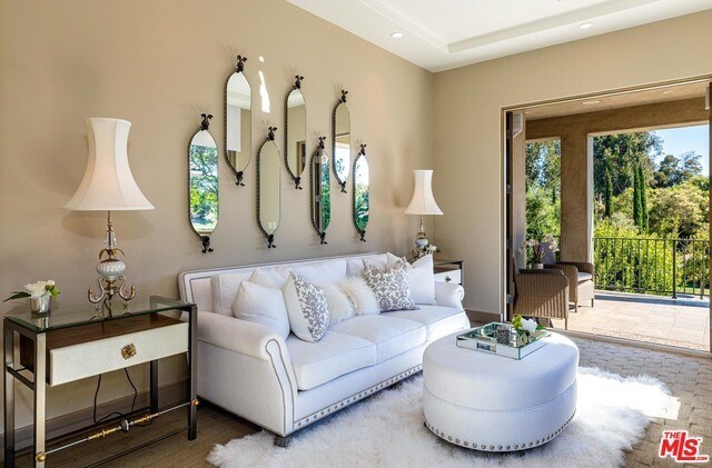 Building Photo - 1209 Via Aracena