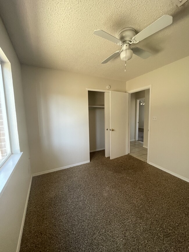 Building Photo - 12509 Wendy Reed Dr