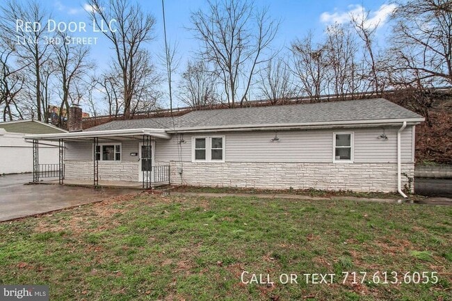 Building Photo - 1144 3rd St