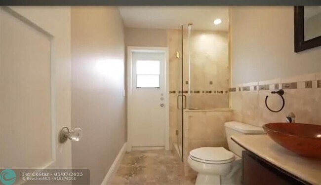 Building Photo - 9651 NW 39th St