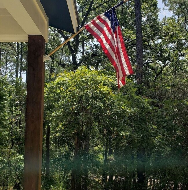 Building Photo - Charming 2BR House in Coldspring