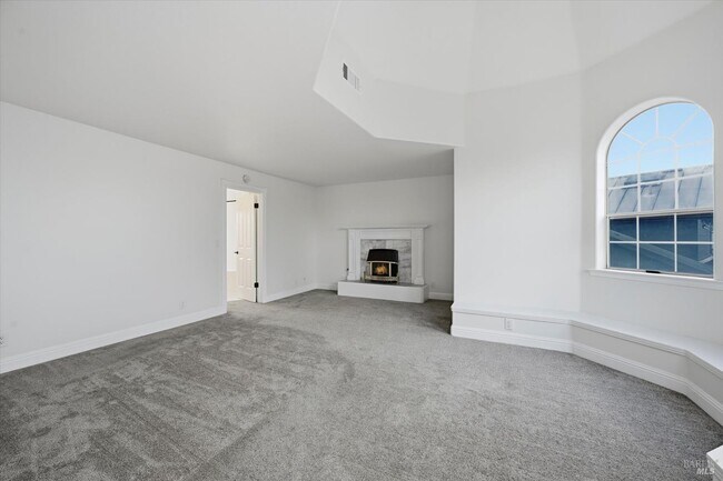 Building Photo - 1395 Grove Ct