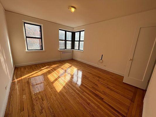 Building Photo - 1 bedroom in BRONX NY 10468