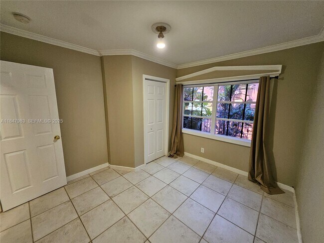 Building Photo - 38 SW 6th St