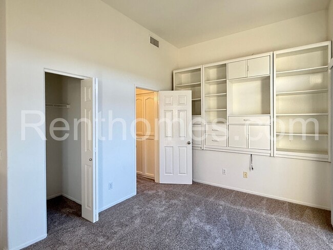 Building Photo - Sabre Springs, 12640 Springbrook Drive #B, Ideal location