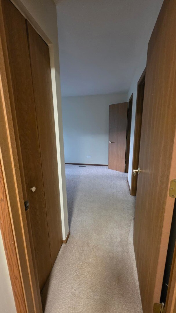 Building Photo - 620 Mallard Ct