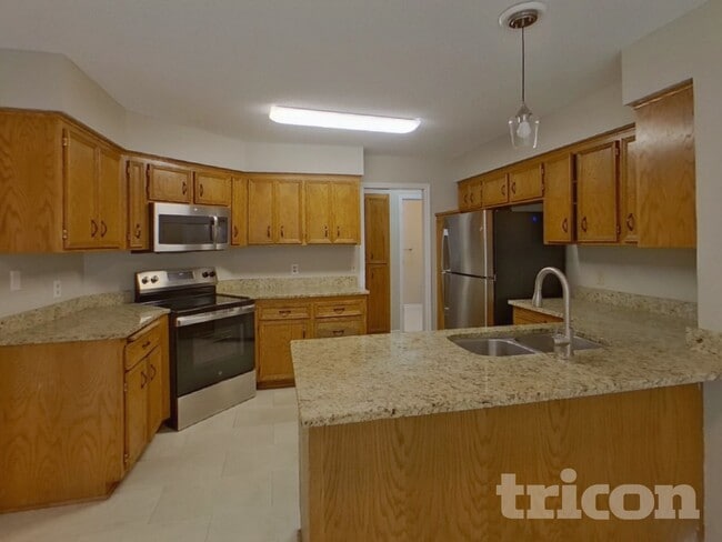 Building Photo - 12015 60th Pl N