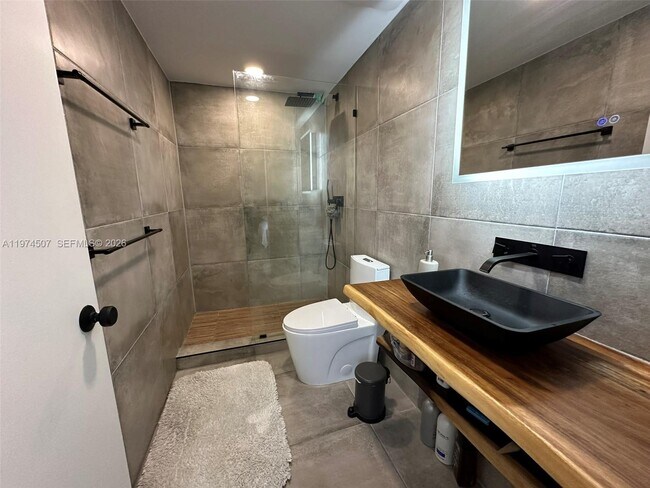 Building Photo - 1 Glen Royal Pkwy