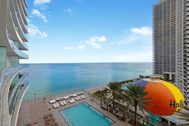 Building Photo - 4111 S Ocean Dr