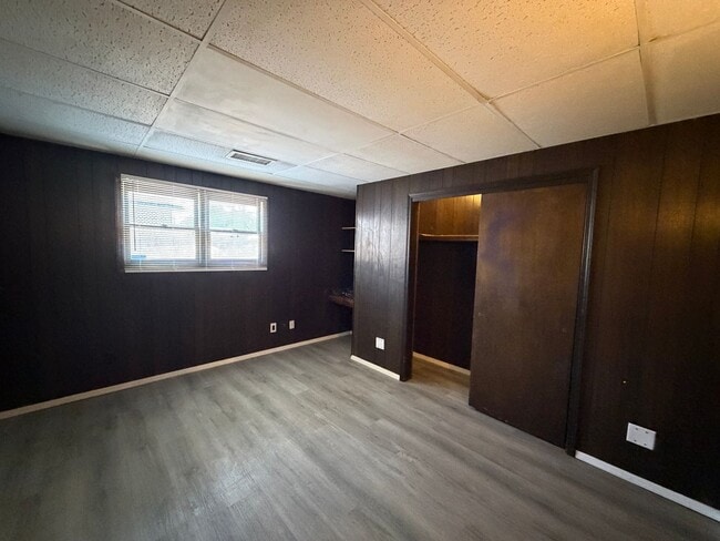 Building Photo - 2,800Sq Foot, 5 Bedroom Single Story Home Available Near Eubank Blvd NE & Copper Ave NE!