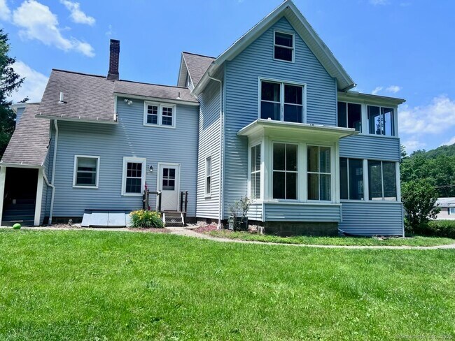 Building Photo - 35 Marine St