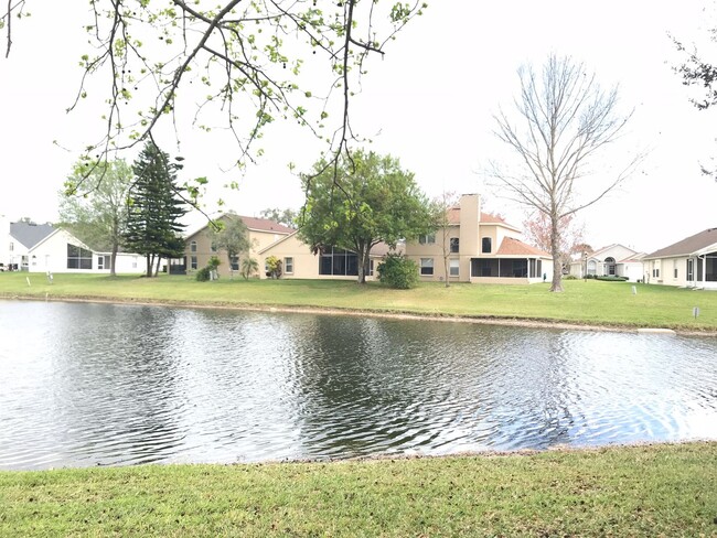 Building Photo - Beautiful Home in Waterford Lakes!