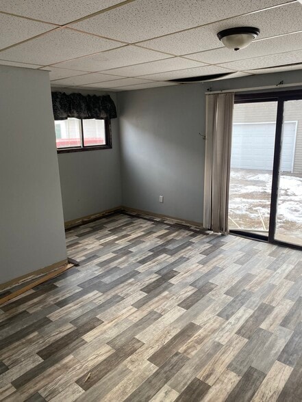 Master Bedroom - 237 Lake St