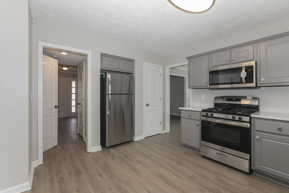 Building Photo - 2403 Scarlet Ln SE