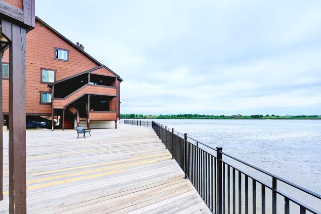 Building Photo - 195 Sandcastle Key