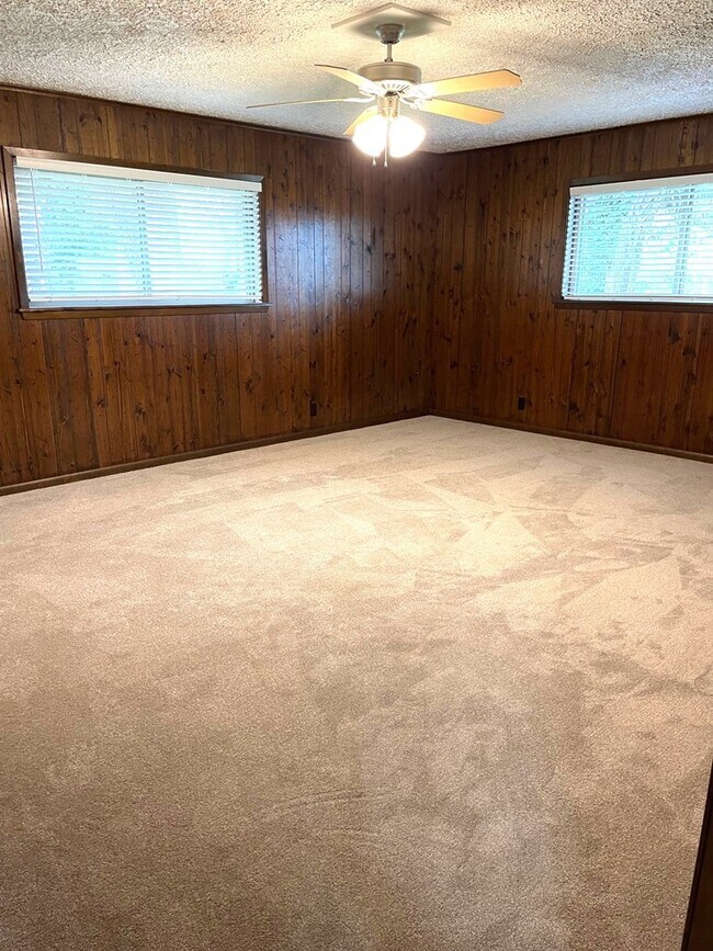 Building Photo - 2026A Junction Hwy