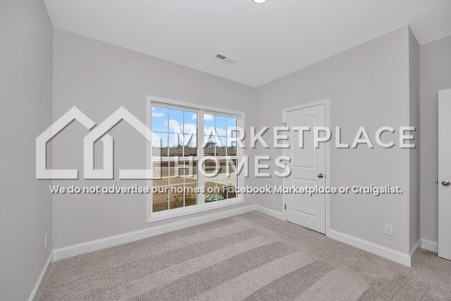 Building Photo - 129 Rose Vly Dr