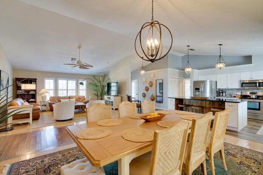 Building Photo - 4563 Brainard Bayou Rd