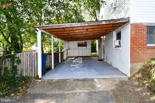 Building Photo - 14105 Robinson Ct