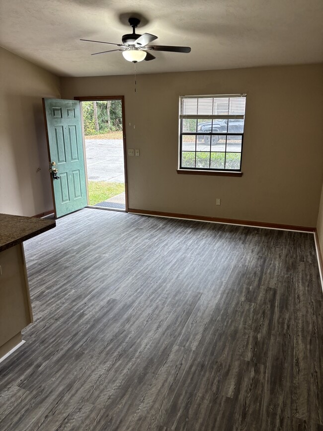 Building Photo - 1191 Ocala Rd