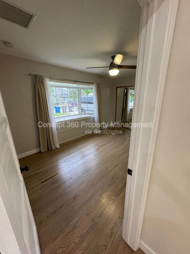 Building Photo - 1972 Fanwood Ave