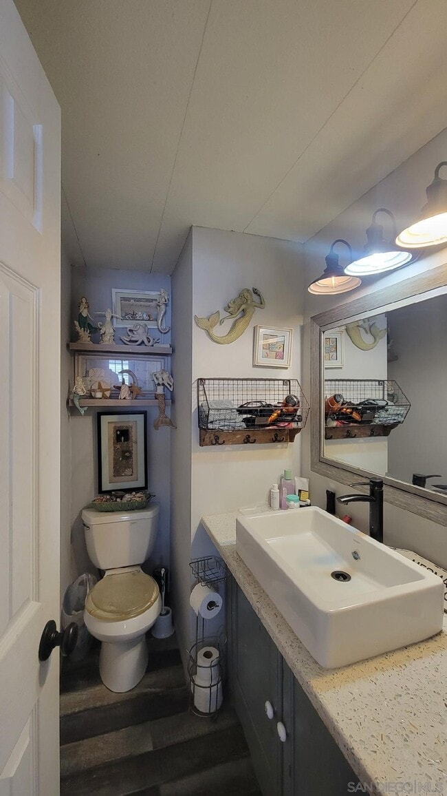 Building Photo - 6550 Ponto Dr