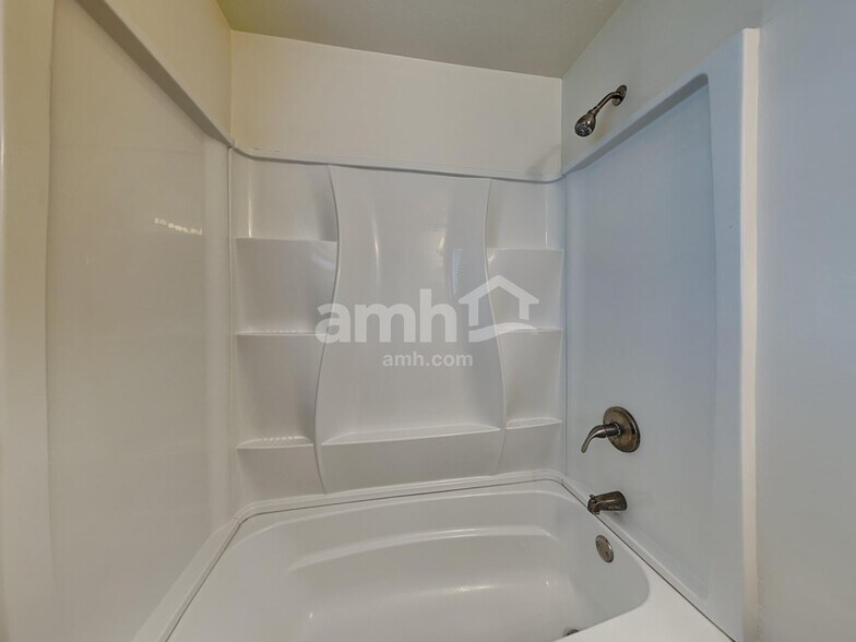 Building Photo - 3815 W 4475 S