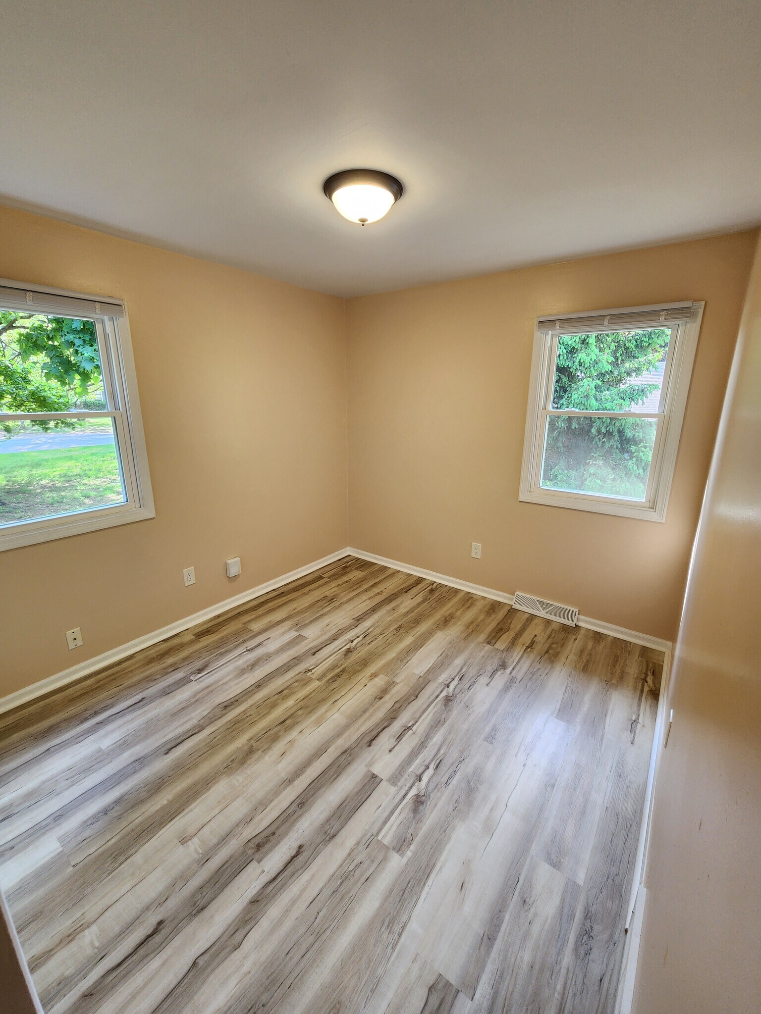 2nd Bedroom - 1345 Carriage Hill Dr SE