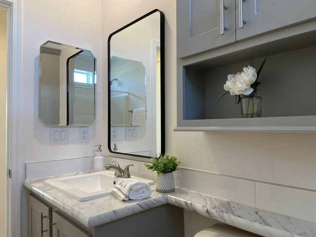 Building Photo - 7300 20th St