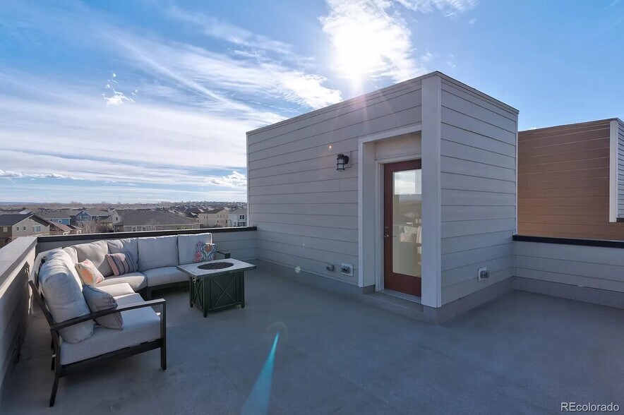 Roof Top - 15702 E Broncos Pl