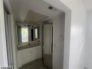 Building Photo - 4826 SW 29th Ave