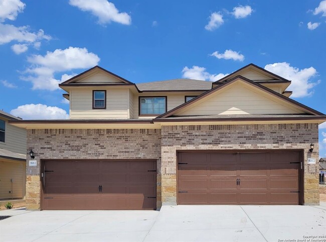 Primary Photo - 9106 Canyon Bnd