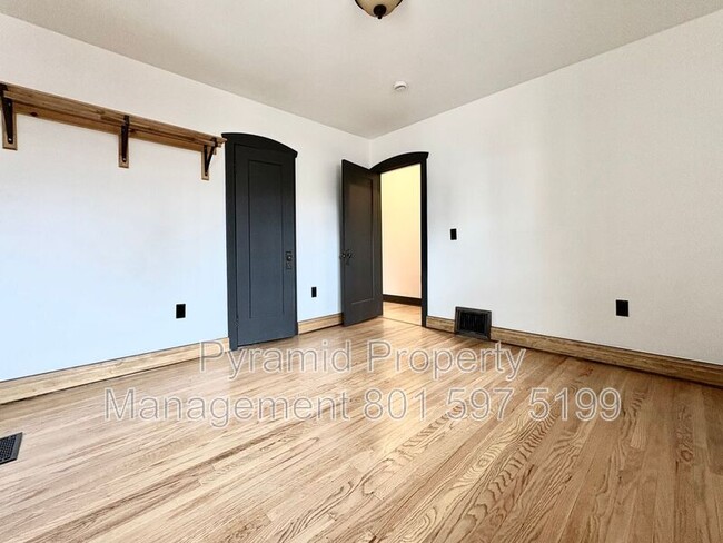 Building Photo - 578 E 1700 S