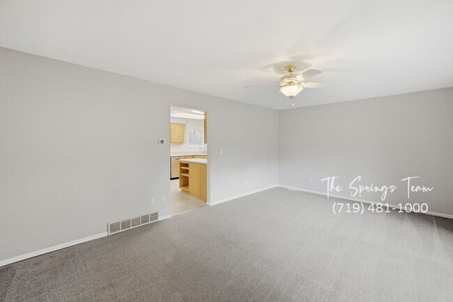 Building Photo - 3625 E Wade Ln