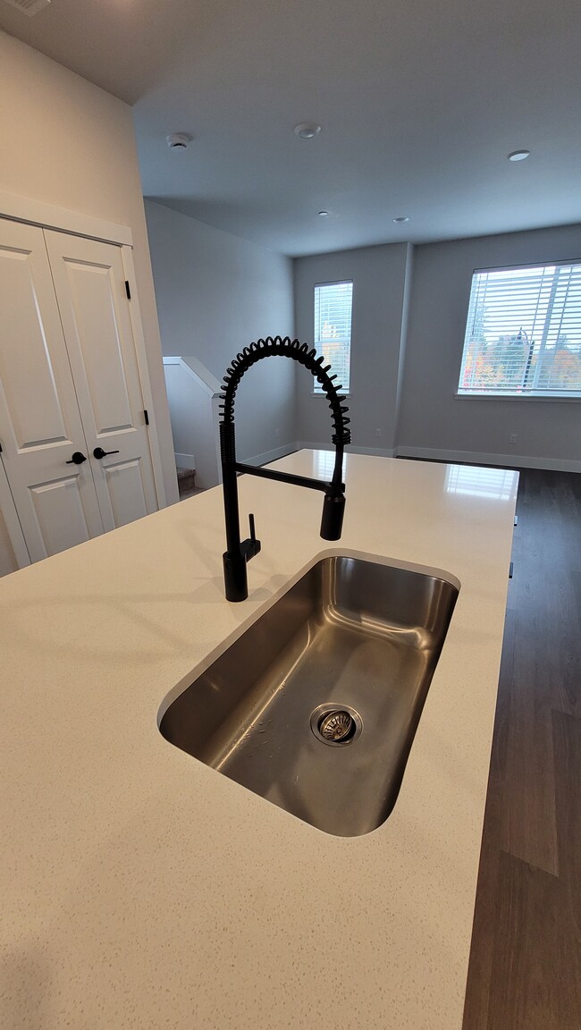 Building Photo - 7065 NW Bountiful Terrace