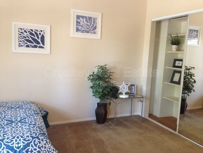 Building Photo - 1250 Escobar St