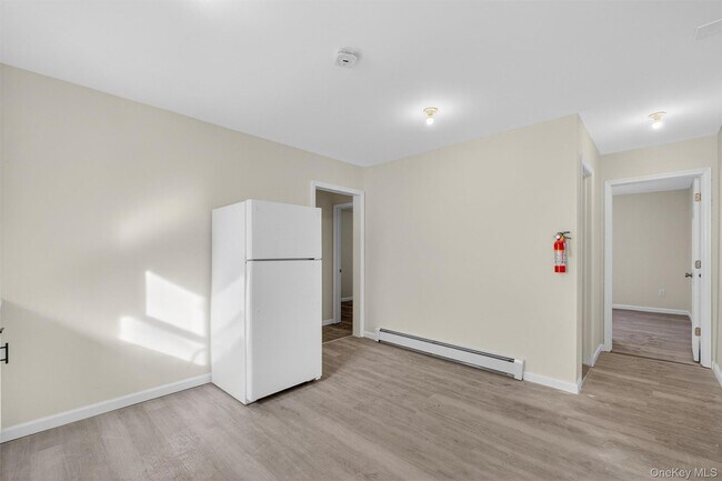 Building Photo - 149 Lewis Ln