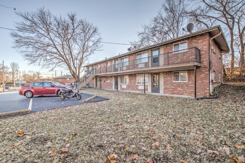 Building Photo - 467 S Holmes Ave