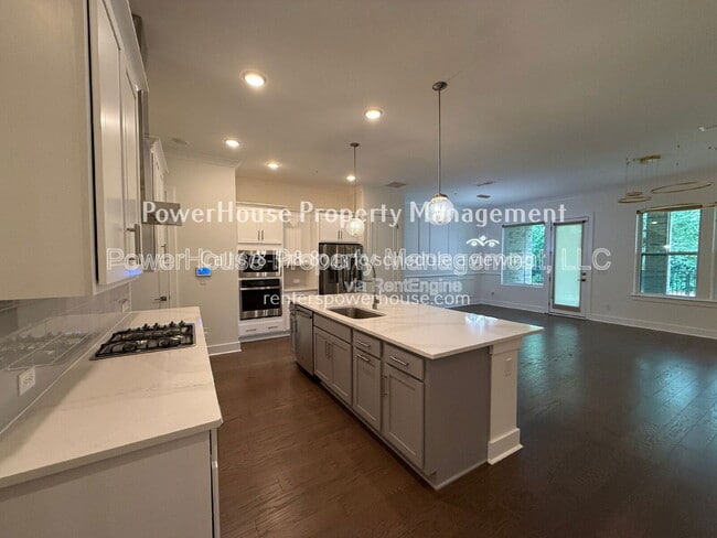 Building Photo - 1190 Harper Dr