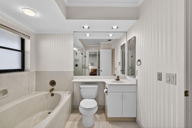 Building Photo - 17001 Freshwind Cir