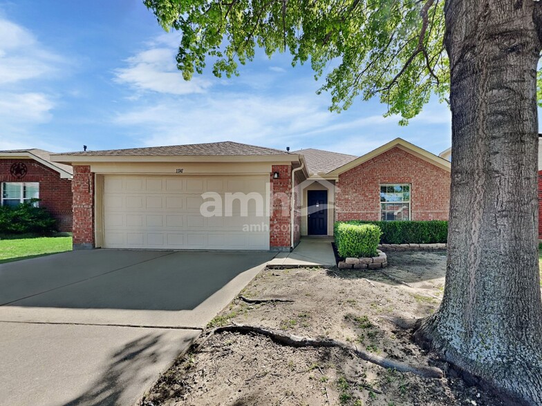 Primary Photo - 11141 Pleasant Wood Ln