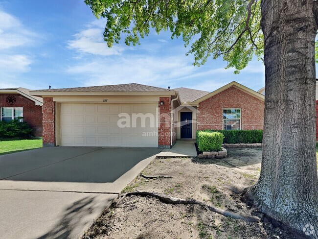 Building Photo - 11141 Pleasant Wood Ln