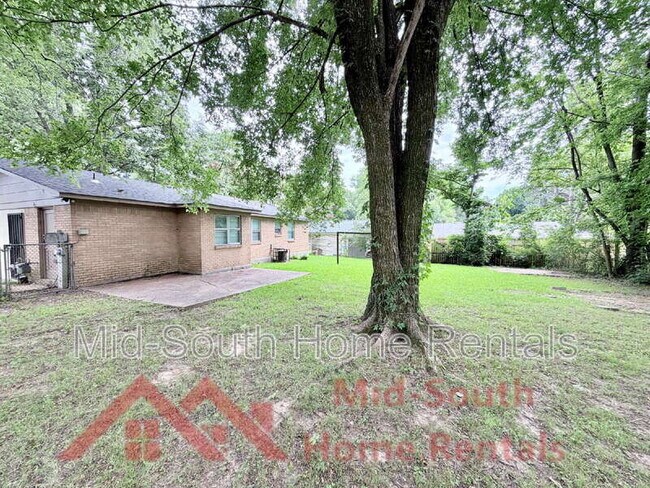 Building Photo - 4627 Crystal Springs Dr